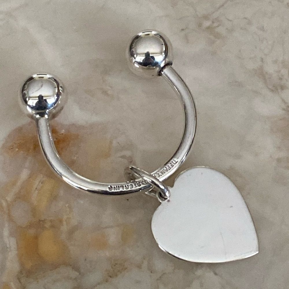 Tiffany & Co. Heart Tag Key Ring Keychain 925 Sterling SilverโUnisex